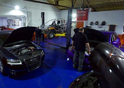 espacio trabajo taller de coches en madrid